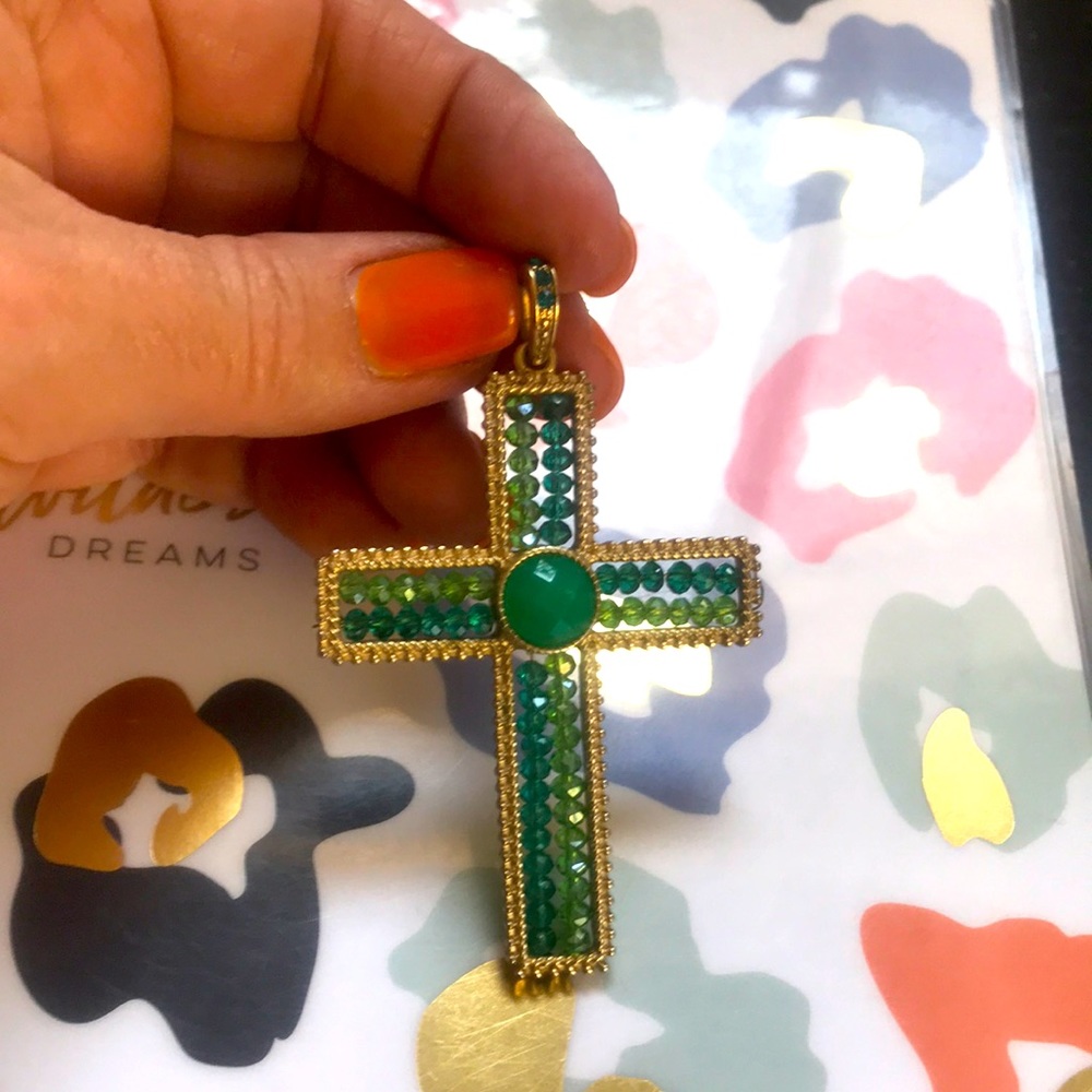 Large cross pendant